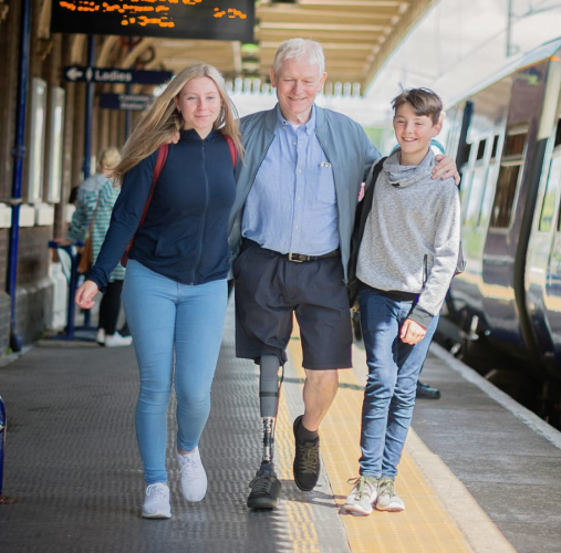 rheo-knee-mike-train